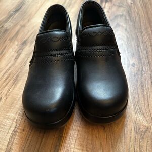 Black Slip-On Clogs- non slip
